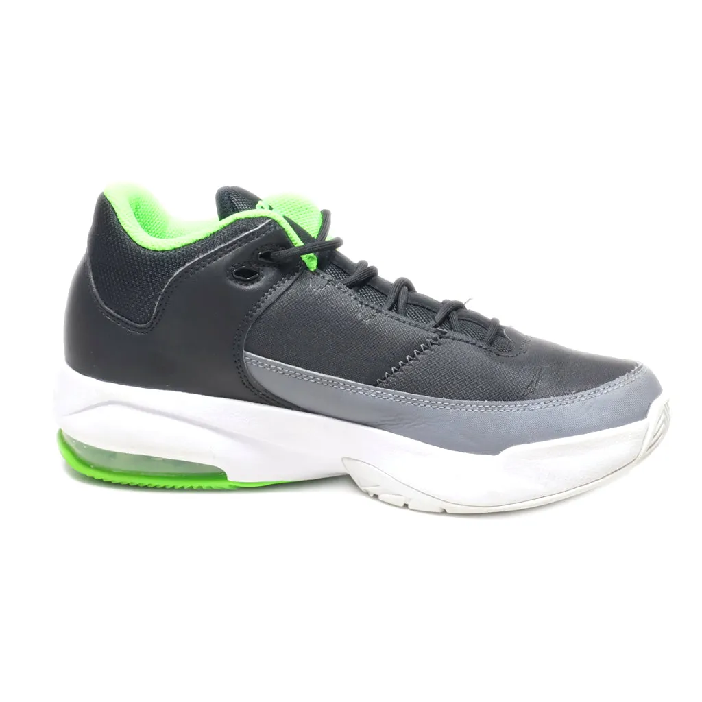 Air Jordan Air Air Jordan Max Aura 3 Sport Shoes Fabric Black Colour For Women