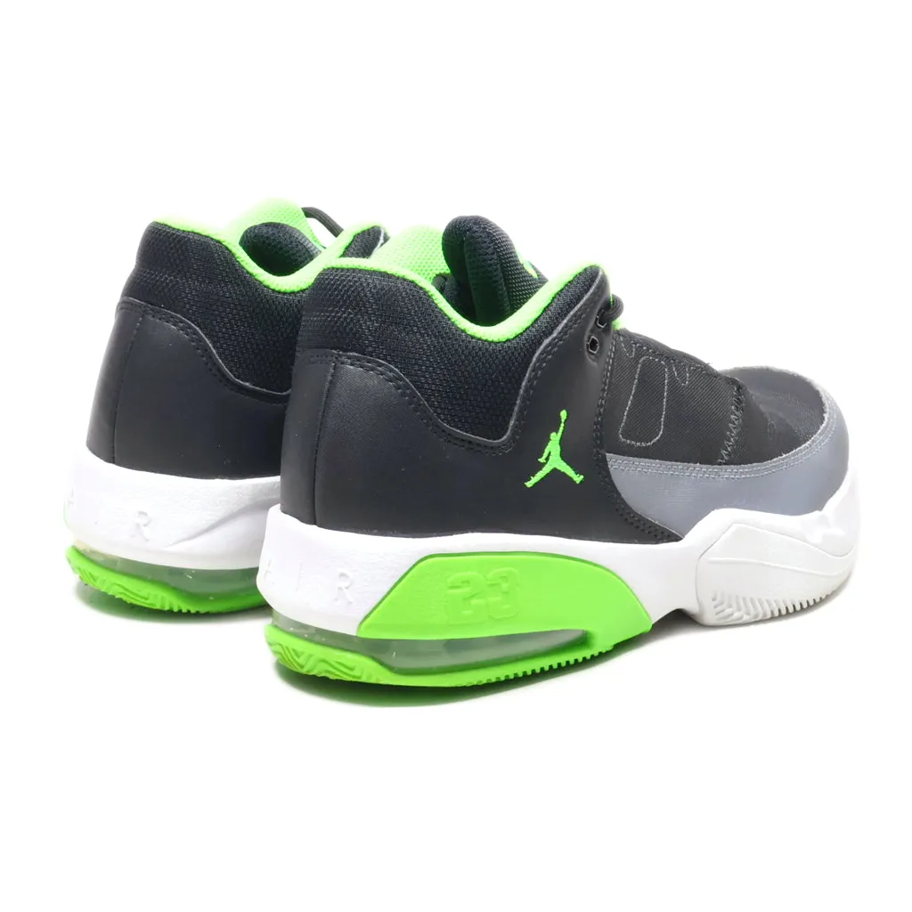 Air Jordan Air Air Jordan Max Aura 3 Sport Shoes Fabric Black Colour For Women