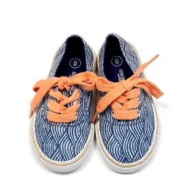 Genuine Kids Oshkosh Boys Blue White Shoes Size 6